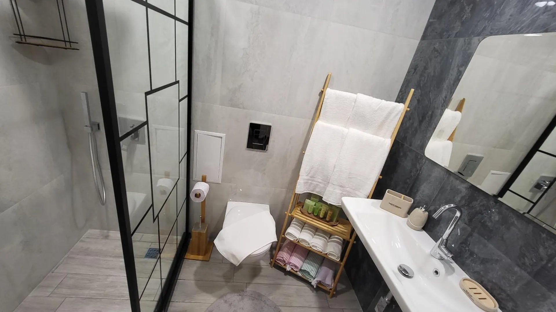 Sea Garden Luxury Appartment 바르나